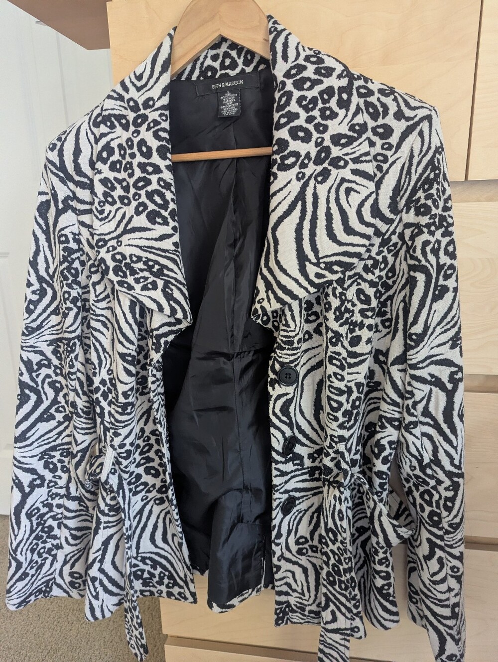 89th & Madison Black and White Animal-Print Tie-Waist Jacket